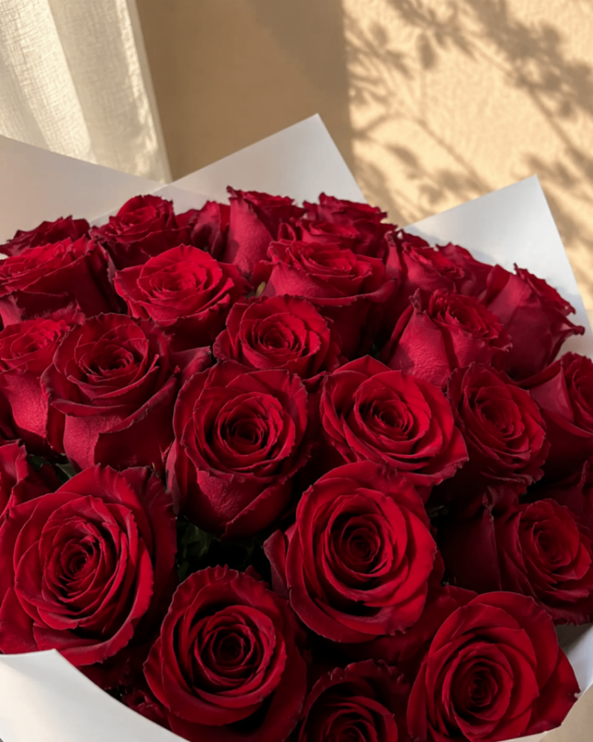 Velours Blanc – Buchet Luxury cu trandafiri roșii - imagine 2