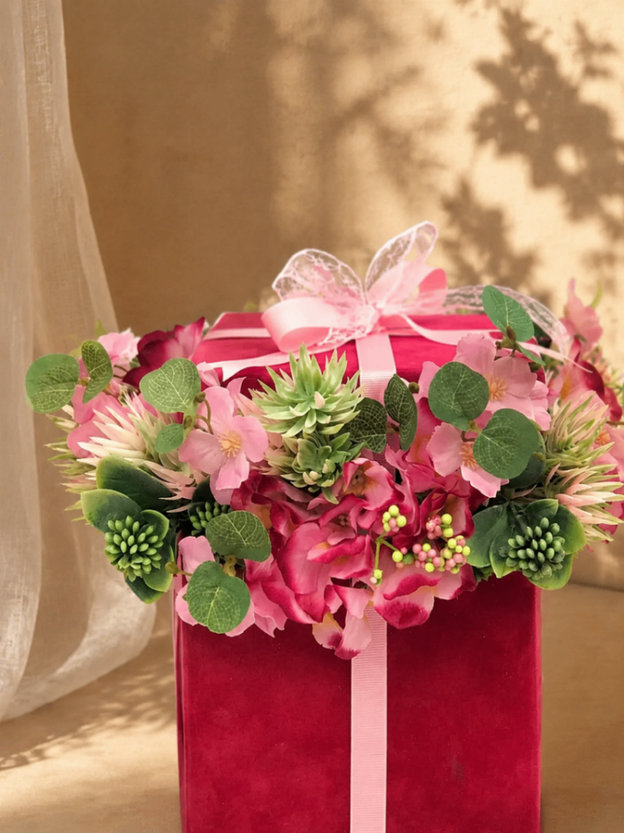 Fuchsia Bloom – Aranjament decorativ în cutie - imagine 2
