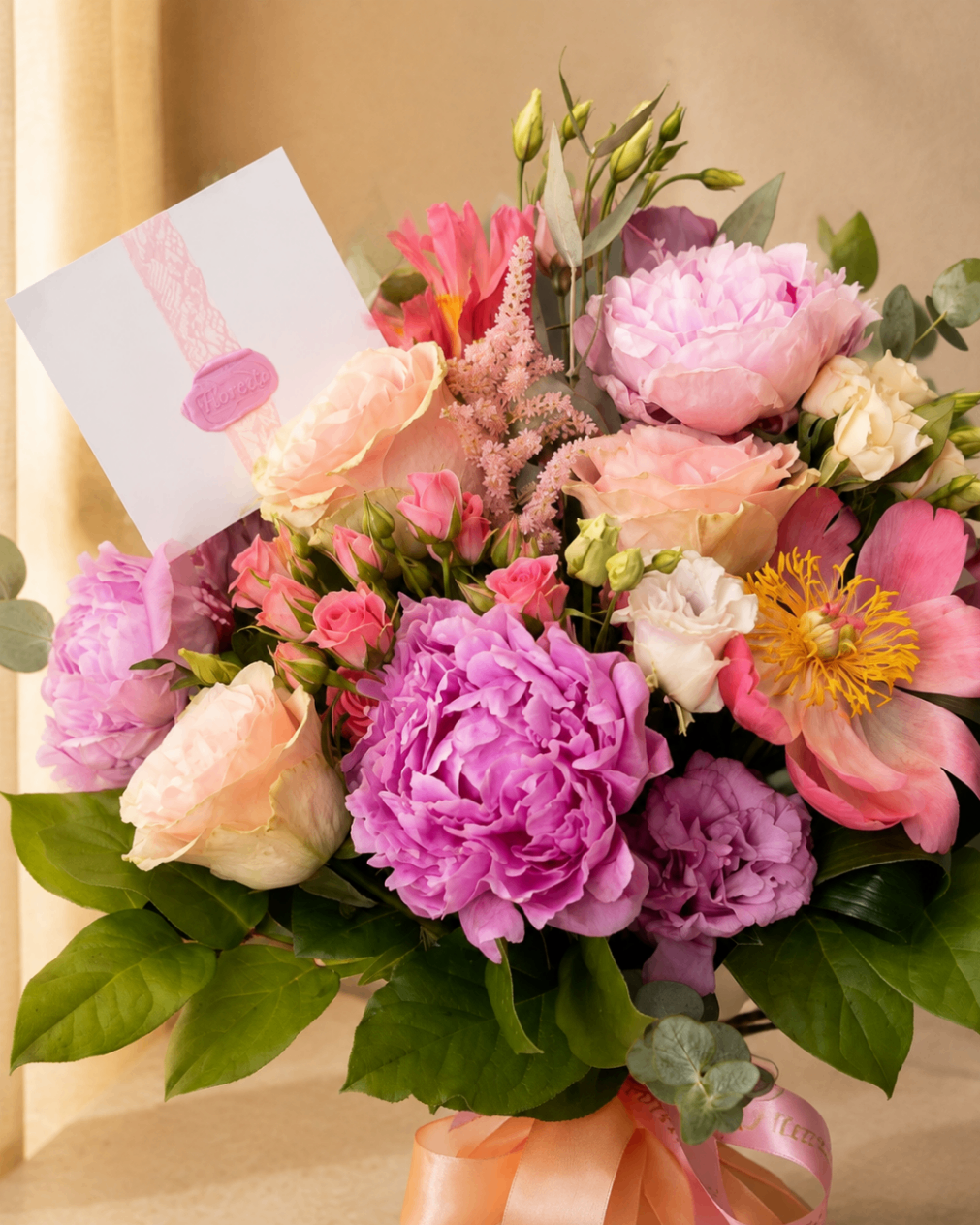 Pivoine Lettre – Buchet Luxury cu bujori - imagine 2